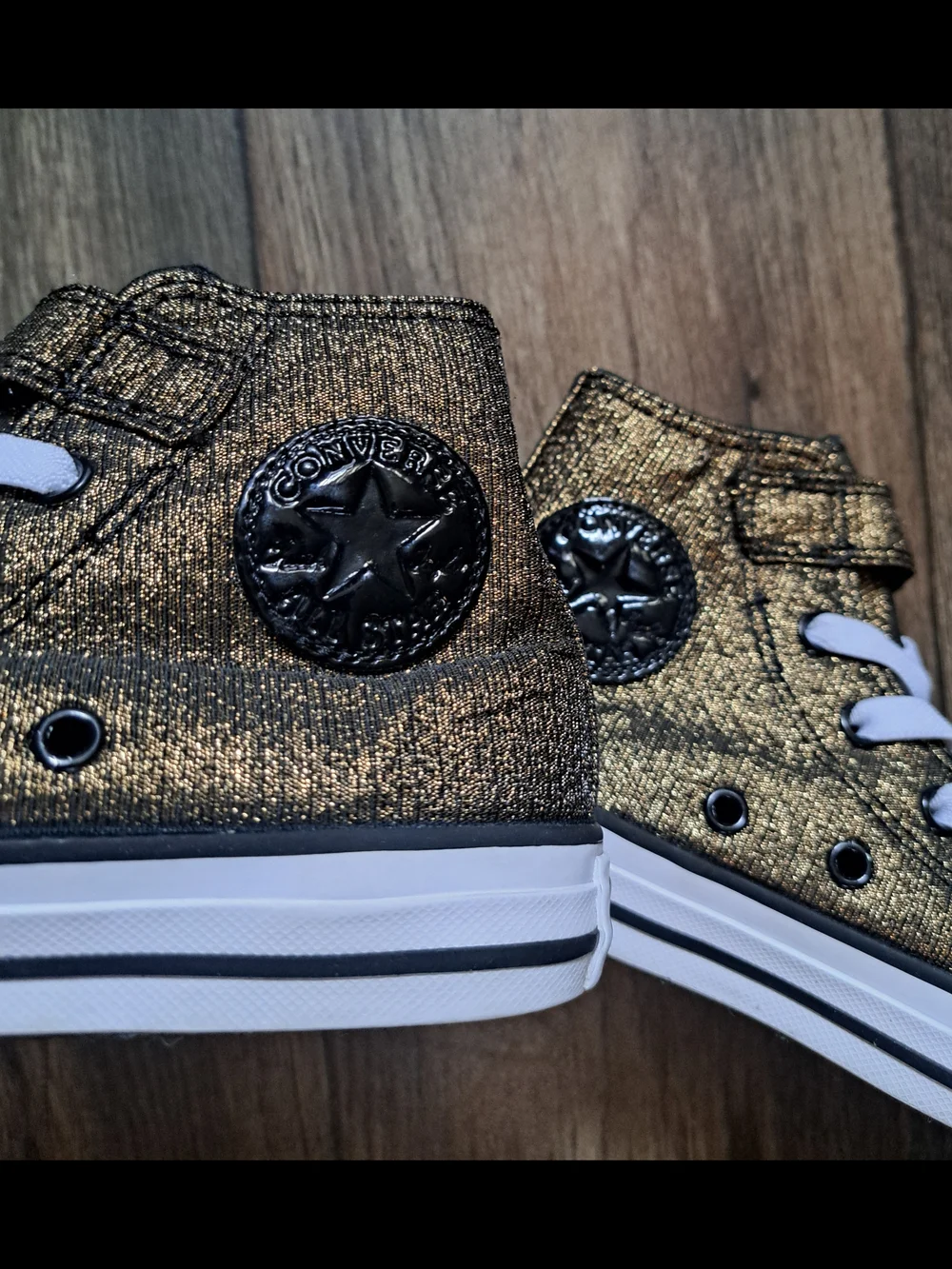 Converse High Top Sneakers in Metallic Gold Green and White Size 1